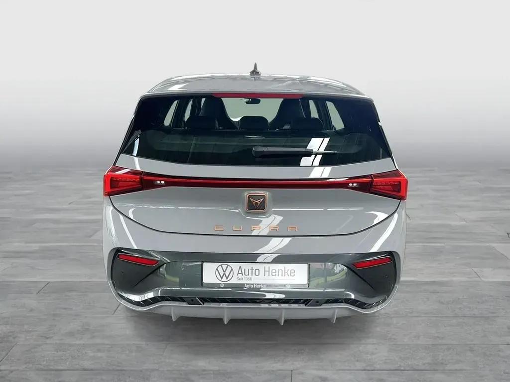 Second-hand Cupra Born 150 kW (204 CP) 2023 Gri Hatchback