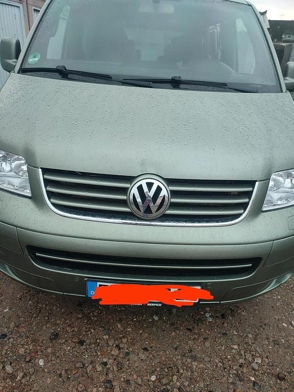 Grün Gebraucht 2004 VW Multivan Van | 7.980 € (Superpreis) - Bild 1/4