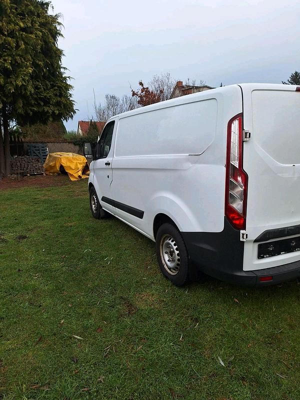 Gebraucht Ford Transit Custom 125 PS (91 kW) 2016 Weiß Van / Kleinbus