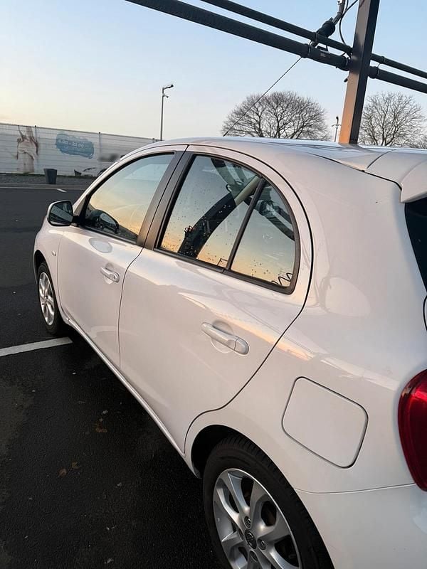 Gebraucht Nissan Micra 80 PS (58 kW) 2014 Weiß Kleinwagen