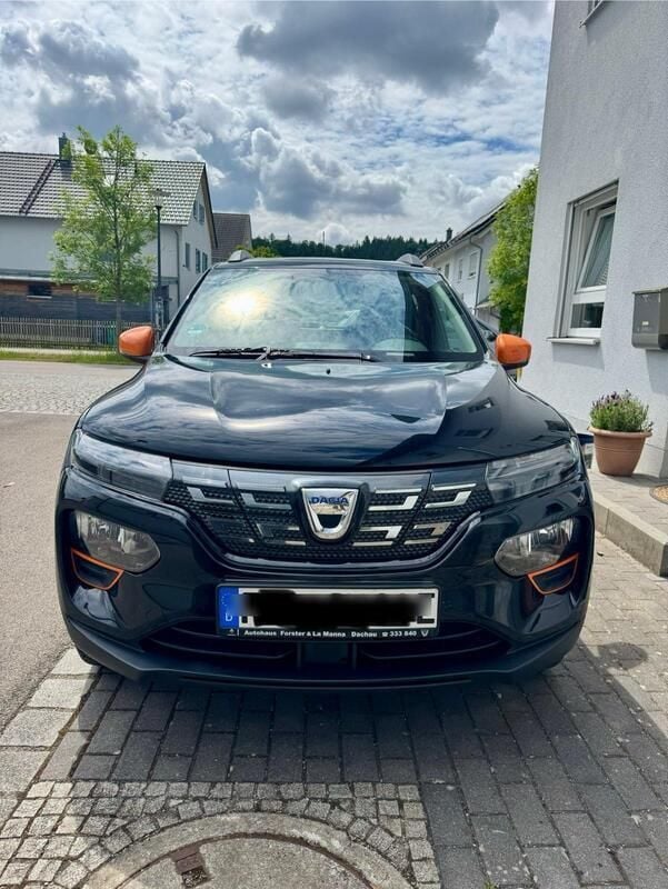 Schwarz Gebraucht 2022 Dacia Spring Comfort Plus Kleinwagen | 8.500 € (Superpreis) - Bild 1/4