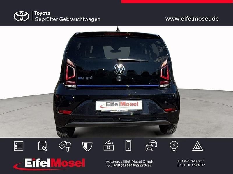 Second-hand VW e-up! 61 kW (83 CP) 2021 Negru Hatchback