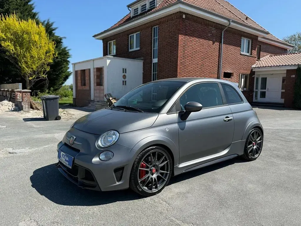 Gebraucht Abarth 695 190 PS (139 kW) 2015 Colore esterno (grigio opaco) (metallic) Kleinwagen