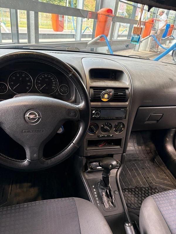 Second-hand Opel Astra 102 CP (75 kW) 2003 Berlinǎ