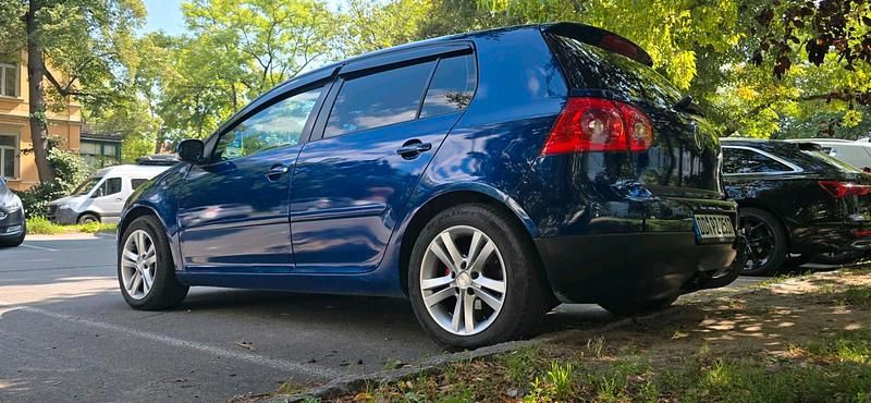 Gebraucht VW Golf V 140 PS (102 kW) 2007 Blau Kleinwagen