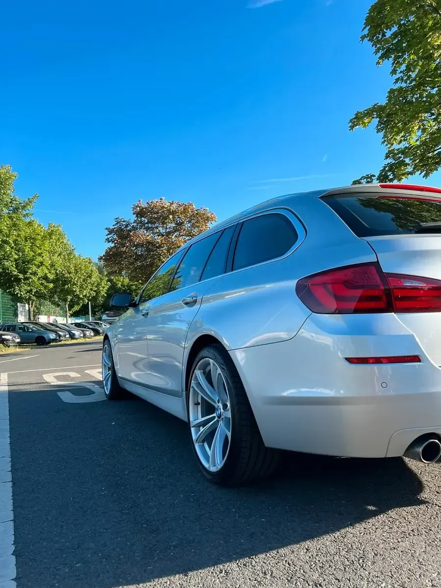 Gebraucht BMW 535 313 PS (230 kW) 2012 Silber Kombi