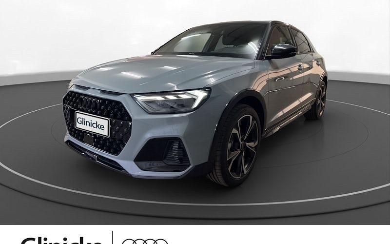 Pfeilgrau perleffekt Gebraucht 2025 Audi A1 Sport Kleinwagen | 32.330 € (Teuer) - Bild 1/4