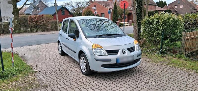 Gebraucht Renault Modus 88 PS (64 kW) 2006 Silber Van / Kleinbus