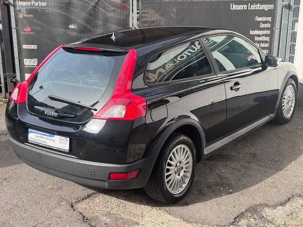 Gebraucht Volvo C30 Momentum 125 PS (91 kW) 2006 Schwarz Kleinwagen