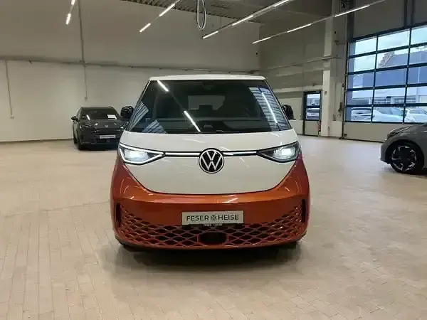 Gebraucht VW ID. Buzz 150 kW (204 PS) 2025 Candyweiß / energetic orange metallic Van / Kleinbus