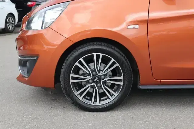 Gebraucht Mitsubishi Space Star Diamant Edition 80 PS (58 kW) 2017 Cayenneorange Kleinwagen