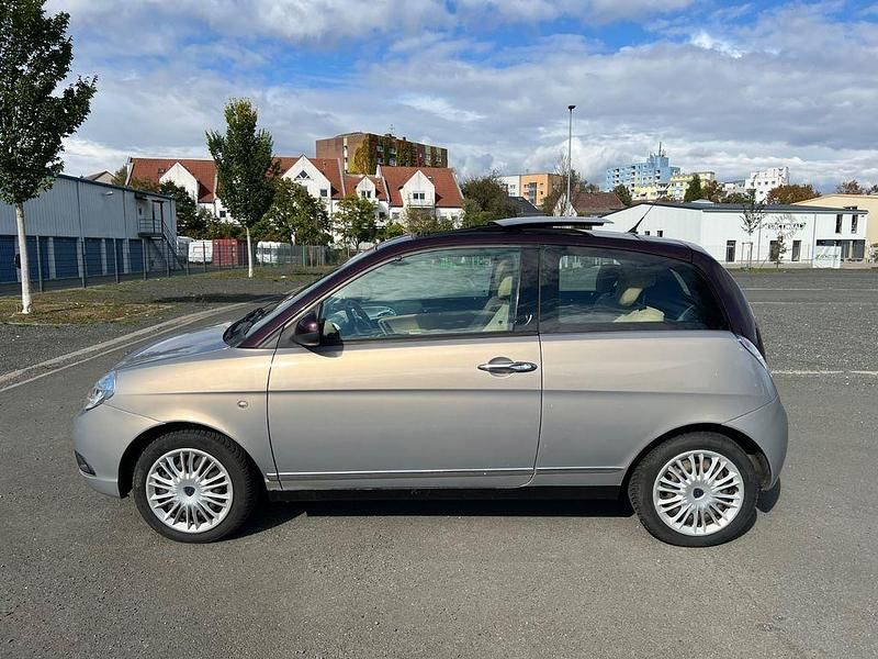 Gebraucht Lancia Ypsilon 69 PS (50 kW) 2010 Kleinwagen