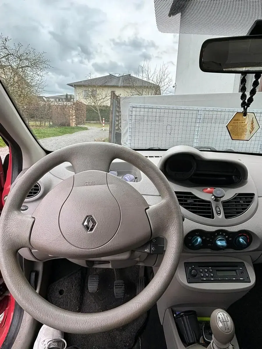 Gebraucht Renault Twingo 74 PS (54 kW) 2009 Rot Kleinwagen