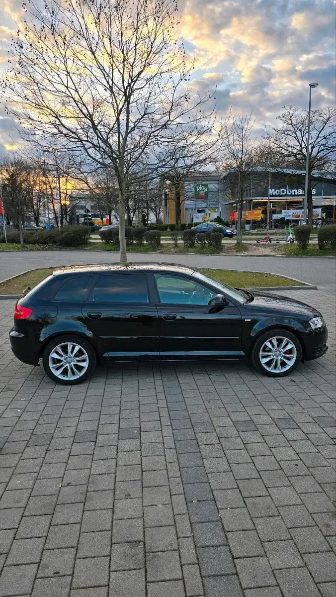 Gebraucht Audi A3 125 PS (91 kW) 2010 Schwarz Kleinwagen