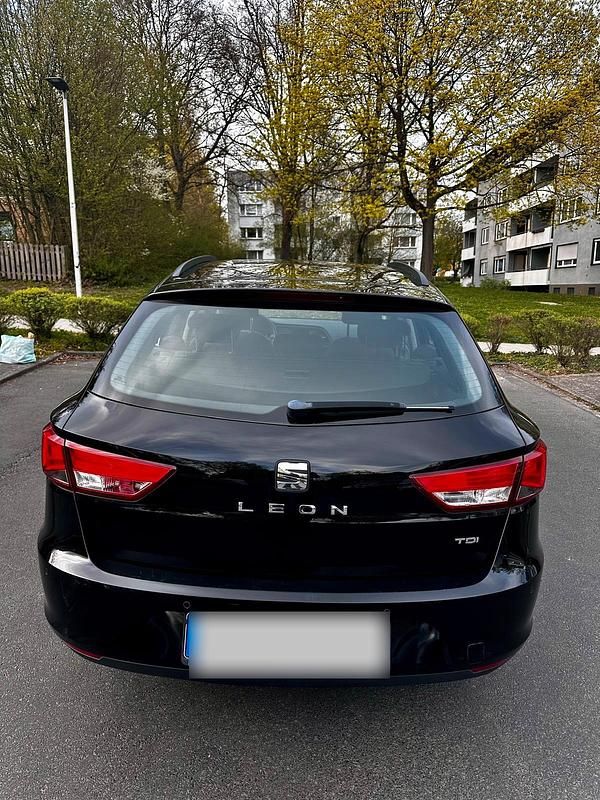 Gebraucht Seat Leon ST 105 PS (77 kW) 2016 Schwarz Kombi