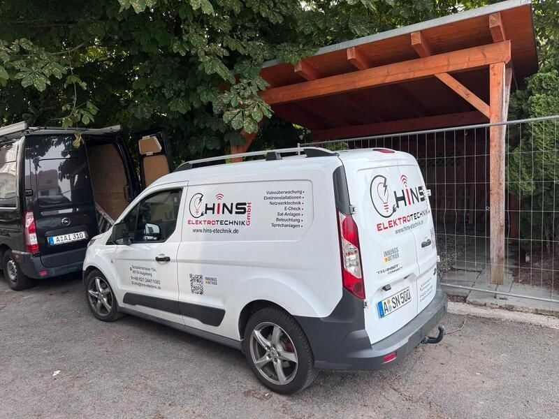 Weiß Gebraucht 2017 Ford Transit Van | 8.800 € (Fairer Preis) - Bild 1/4