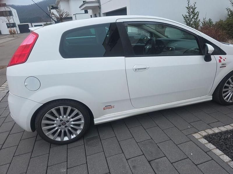 Gebraucht Fiat Grande Punto Sport 120 PS (88 kW) 2008 Weiß Kleinwagen