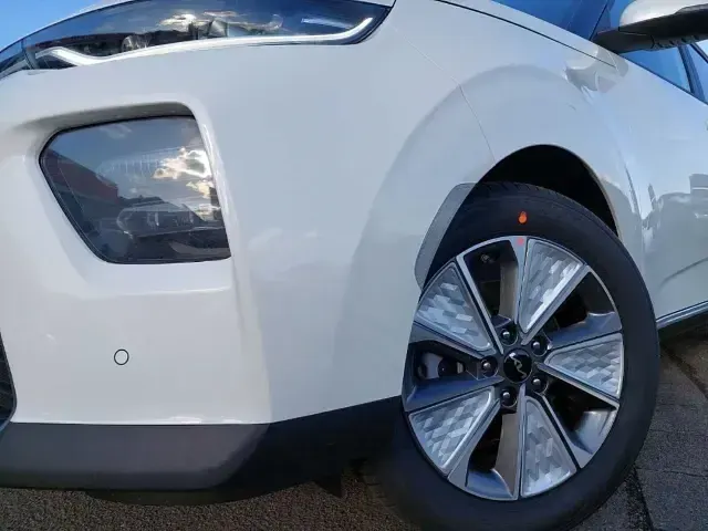 Gebraucht Kia Soul Vision 150 kW (204 PS) 2022 Swp) snow white pearl (weiss SUV