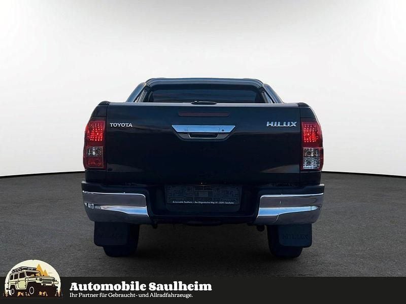 Gebraucht Toyota HiLux Executive 150 PS (110 kW) 2018 Schwarz Abholung