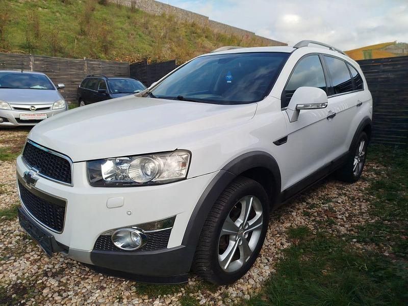 Weiß Gebraucht 2013 Chevrolet Captiva LTZ SUV | 8.699 € (Fairer Preis) - Bild 1/4