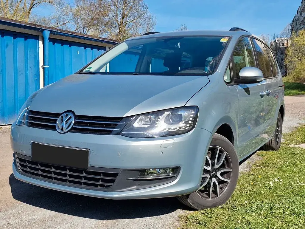 Gebraucht VW Sharan 140 PS (102 kW) 2015 Grau Van / Kleinbus