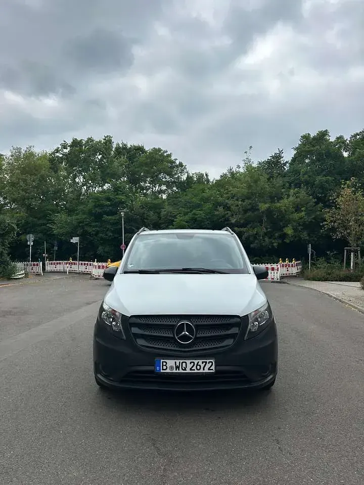 Gebraucht Mercedes Vito 190 PS (139 kW) 2017 Weiß Van