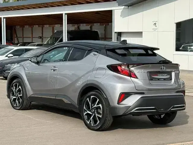 Gebraucht Toyota C-HR Team 152 PS (111 kW) 2021 Grau SUV