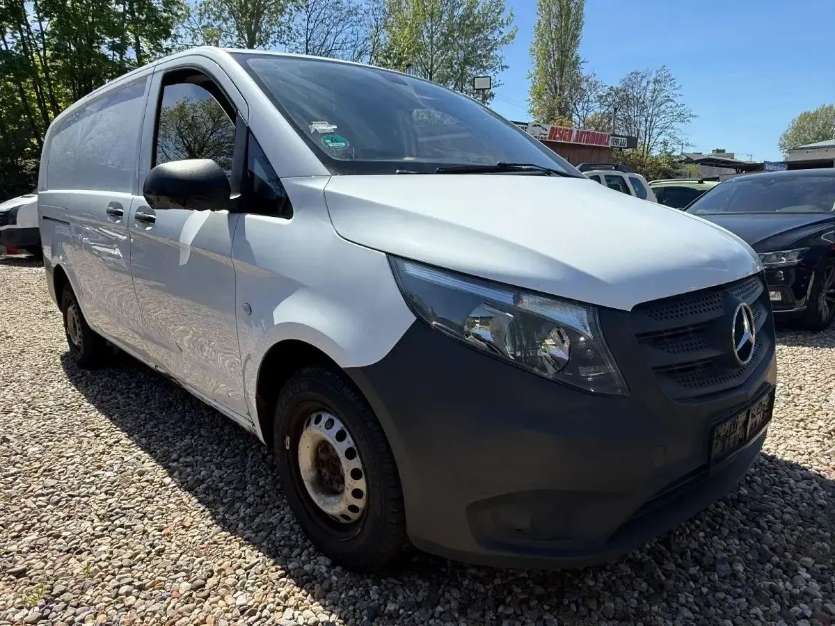 Gebraucht Mercedes Vito 88 PS (64 kW) 2015 Weiß Van