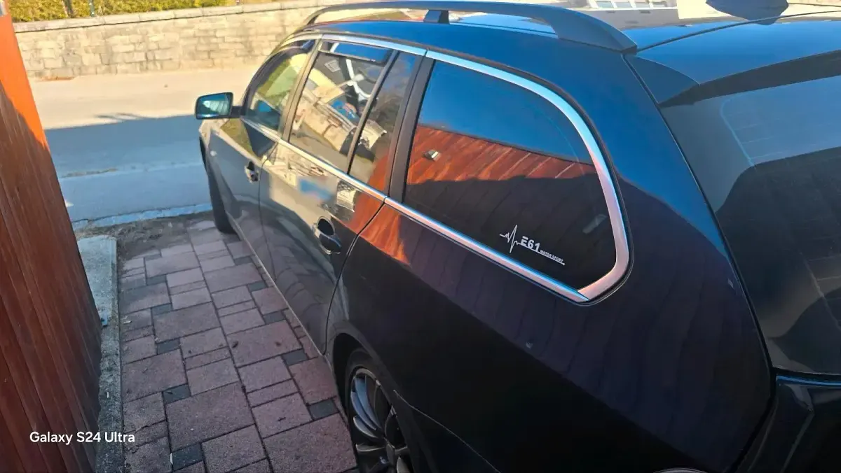Gebraucht BMW 525 192 PS (141 kW) 2004 Blau Kombi