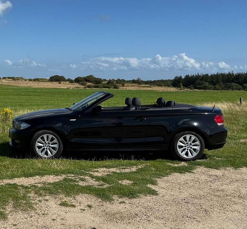 Gebraucht BMW 118 Cabriolet 143 PS (105 kW) 2009 Schwarz Cabrio
