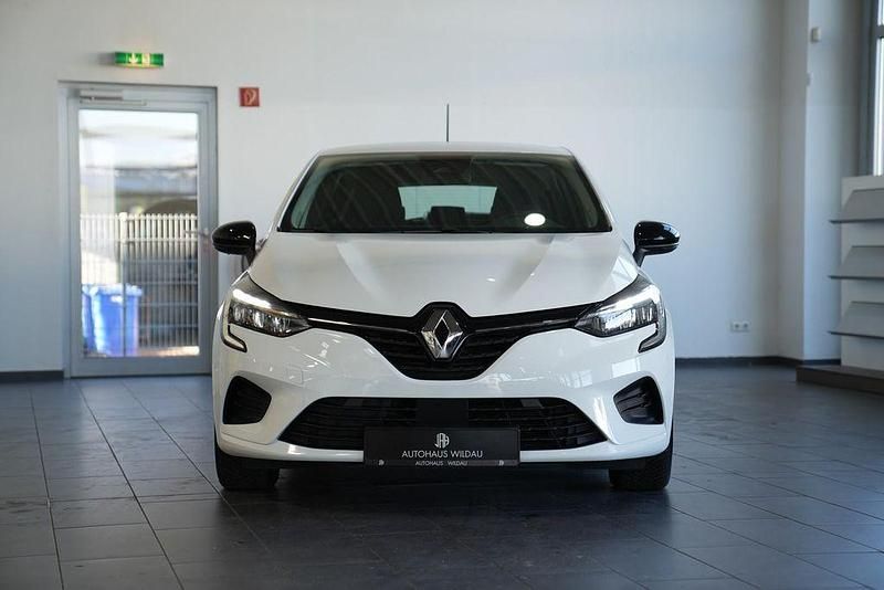 Gebraucht Renault Clio V Equilibre 67 PS (49 kW) 2023 Gletscherweiss Limousine