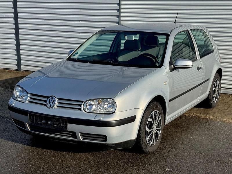 Gebraucht VW Golf IV 102 PS (75 kW) 2002 Silber Limousine