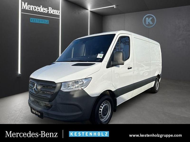 Weiß Gebraucht 2022 Mercedes Sprinter Van | 35.688 € (Fairer Preis) - Bild 1/4