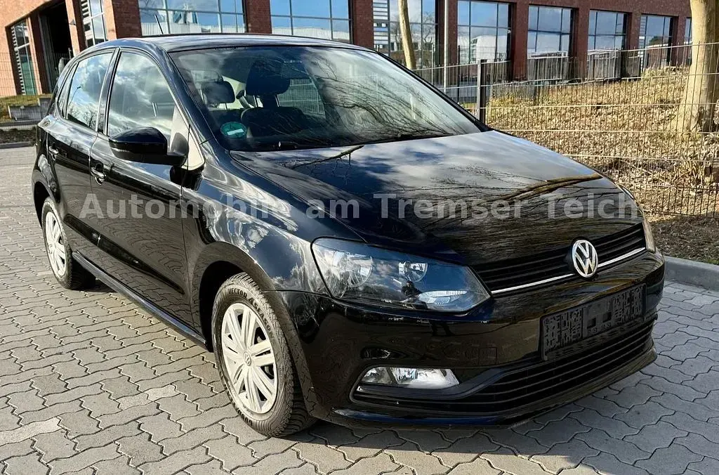 Gebraucht VW Polo Trendline 60 PS (44 kW) 2017 Schwarz Limousine
