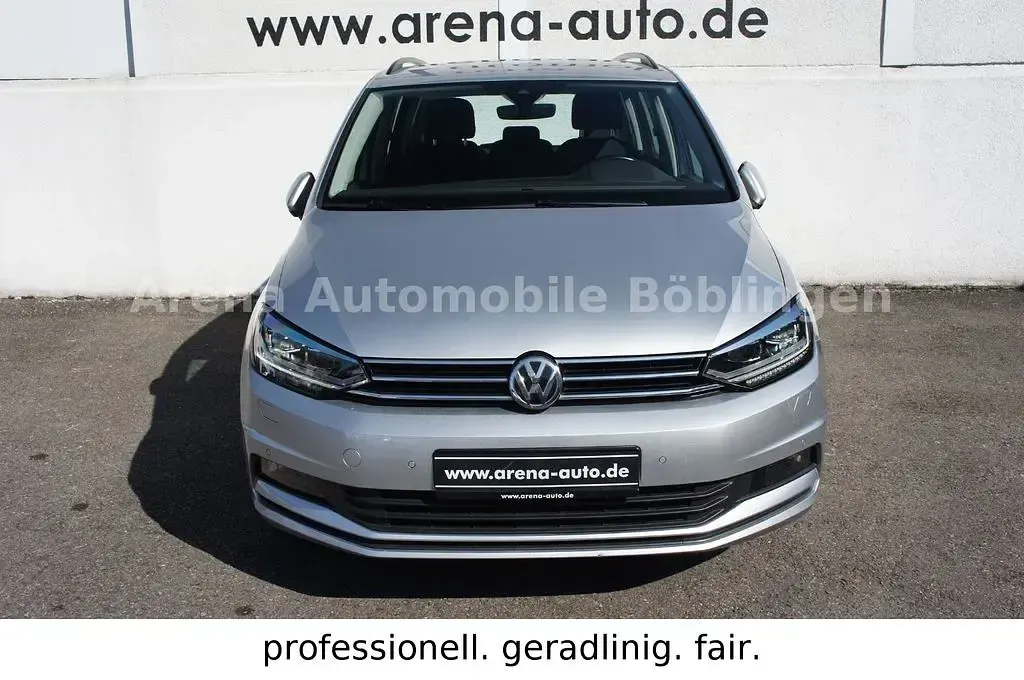 Gebraucht VW Touran 116 PS (85 kW) 2019 Reflexsilber metallic Van / Kleinbus