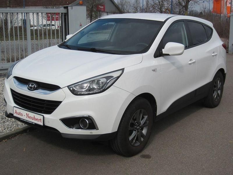 Gebraucht Hyundai ix35 Classic 135 PS (99 kW) 2014 Creamy white (metallic) SUV