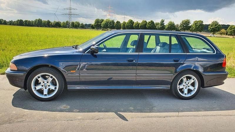 Gebraucht BMW 528 193 PS (141 kW) 1999 Blau Kombi