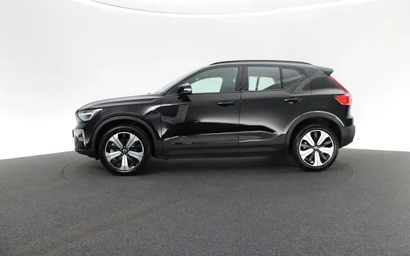 Gebraucht Volvo EX40 Plus 175 kW (238 PS) 2023 Schwarz SUV