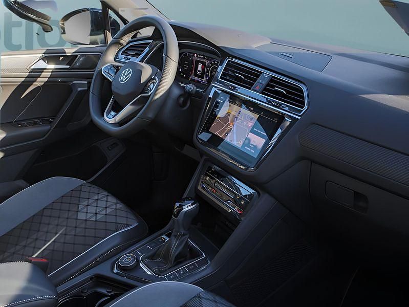 Gebraucht VW Tiguan 193 PS (141 kW) 2025 Grau SUV