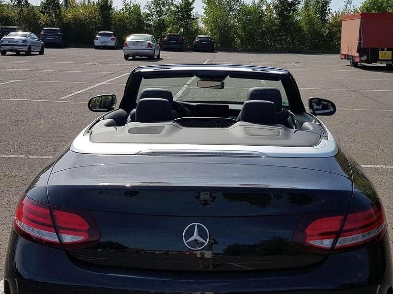 Gebraucht Mercedes C200 AMG line 184 PS (135 kW) 2019 Schwarz Cabrio