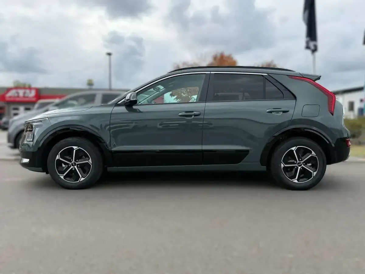 Używany Kia Niro Vision 137 KM (100 kW) 2025 Zielony SUV