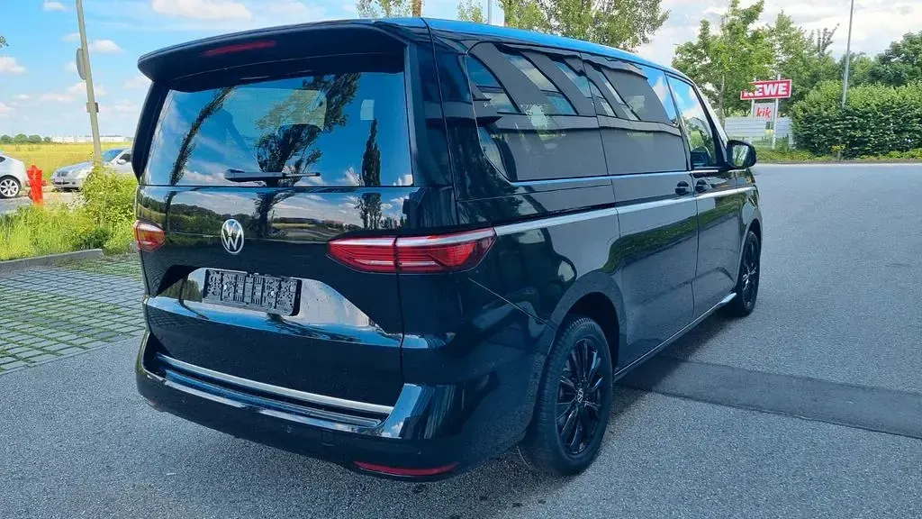 Neu VW Multivan Style 150 PS (110 kW) 2026 Schwarz Van / Kleinbus