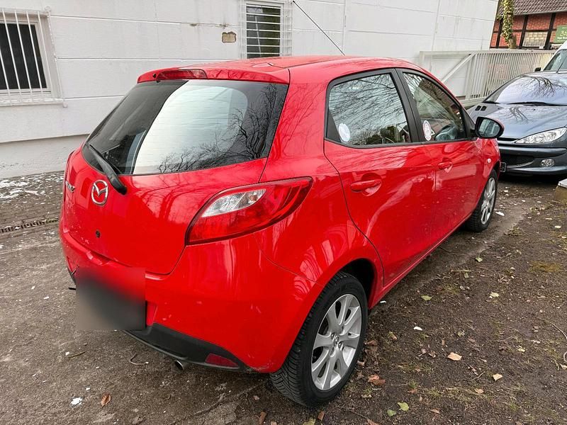 Gebraucht Mazda 2 86 PS (63 kW) 2008 Rot Kleinwagen