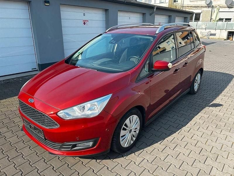 Gebraucht Ford Grand C-Max 150 PS (110 kW) 2017 Rot Van / Kleinbus
