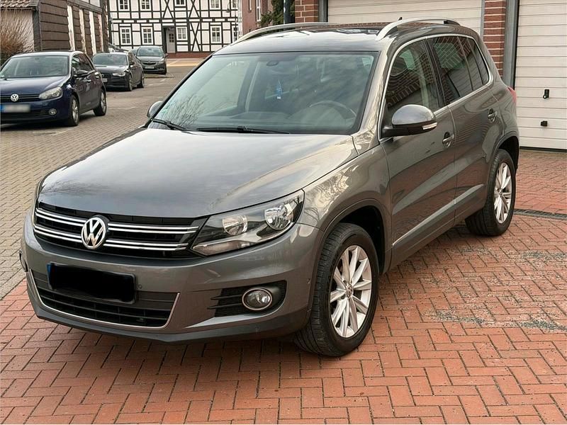 Gebraucht VW Tiguan 140 PS (102 kW) 2013 Grau SUV