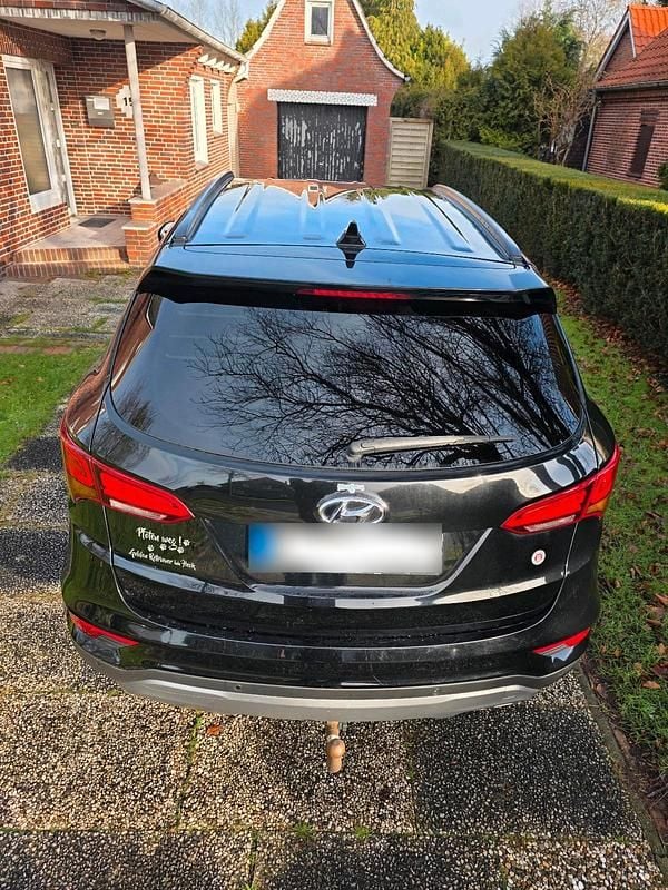 Gebraucht Hyundai Santa Fe Premium 200 PS (147 kW) 2016 Schwarz SUV