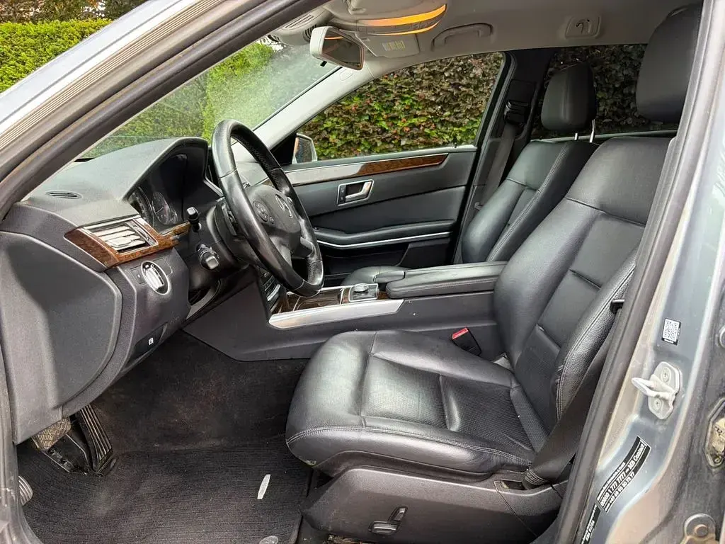 Gebraucht Mercedes E350 Elegance 265 PS (194 kW) 2012 Grau Limousine