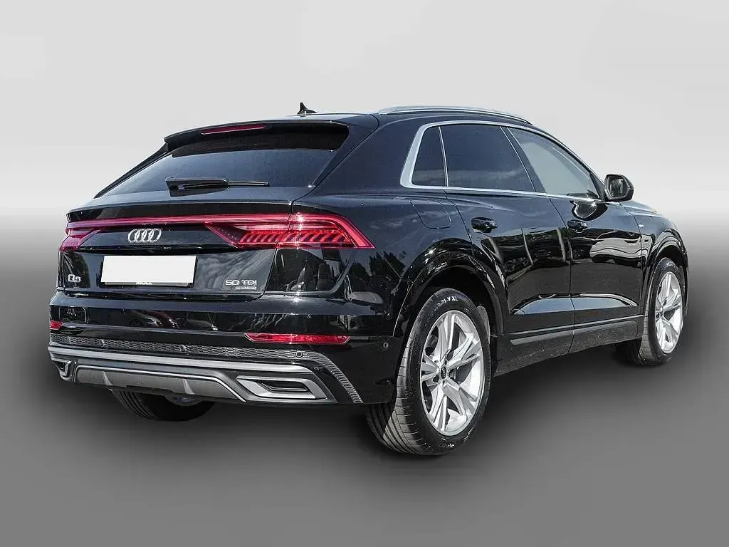 Usata Audi Q8 286 CV (210 kW) 2022 Nero SUV
