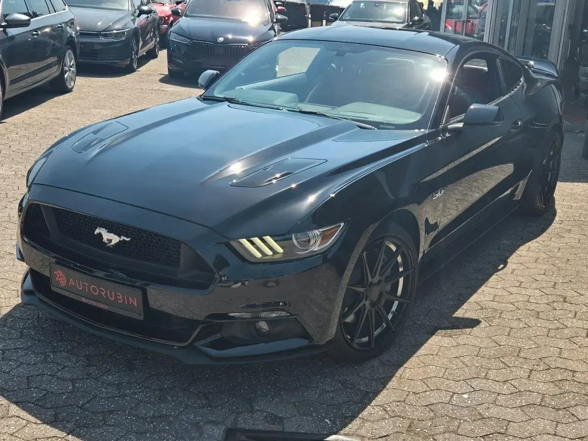Gebraucht Ford Mustang GT Fastback 441 PS (324 kW) 2015 Schwarz Coupé