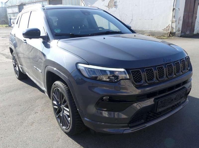 Gebraucht Jeep Compass 179 PS (131 kW) 2022 Grau SUV